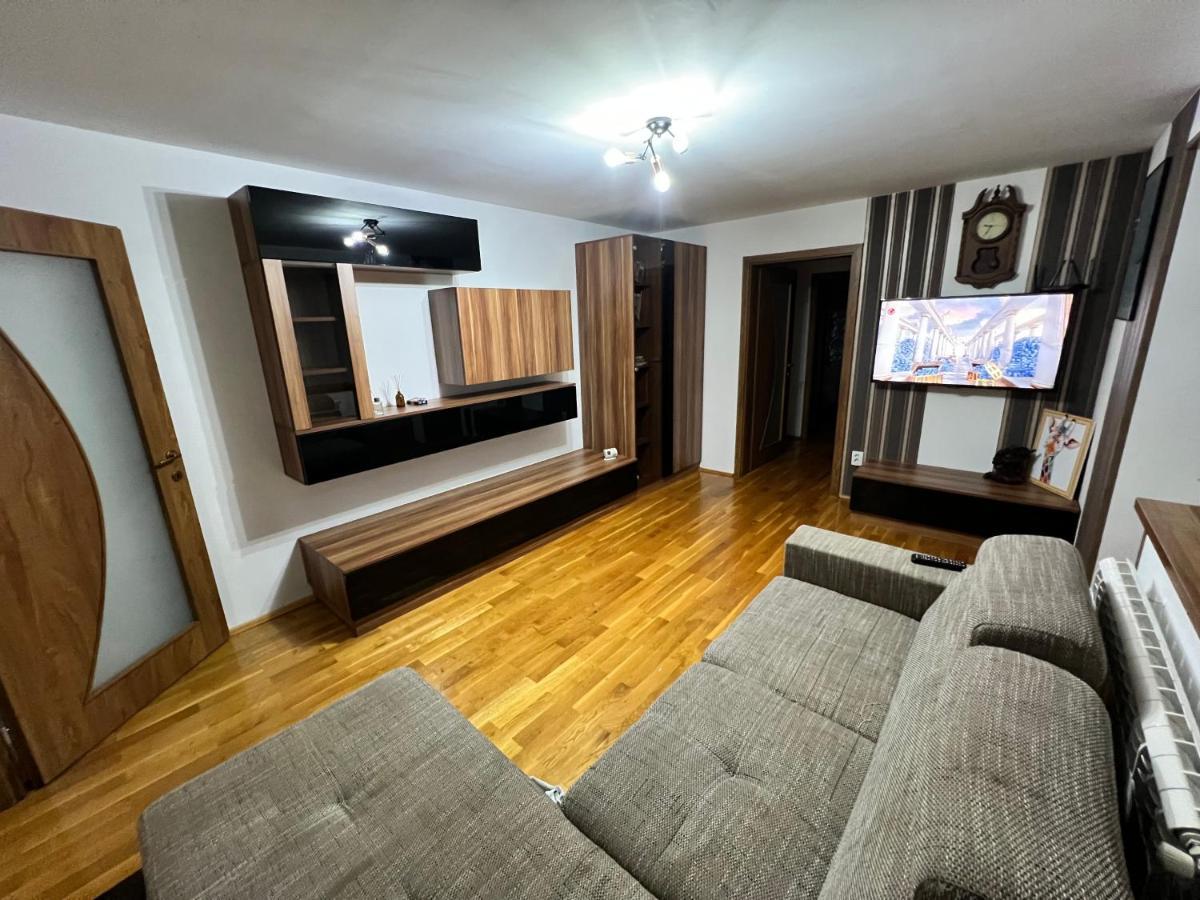 Debo Apartament Lugoj Bagian luar foto