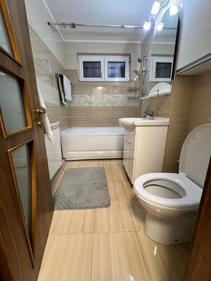 Debo Apartament Lugoj Bagian luar foto